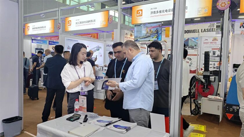 从“卖设备”到“卖方案”，尊龙凯时人生就是博机械以智能装备激发全球客商新期待